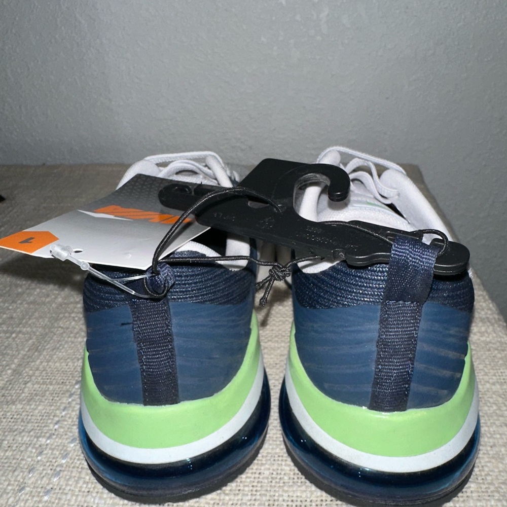 Avia Athletic Sneaker Youth Size 1